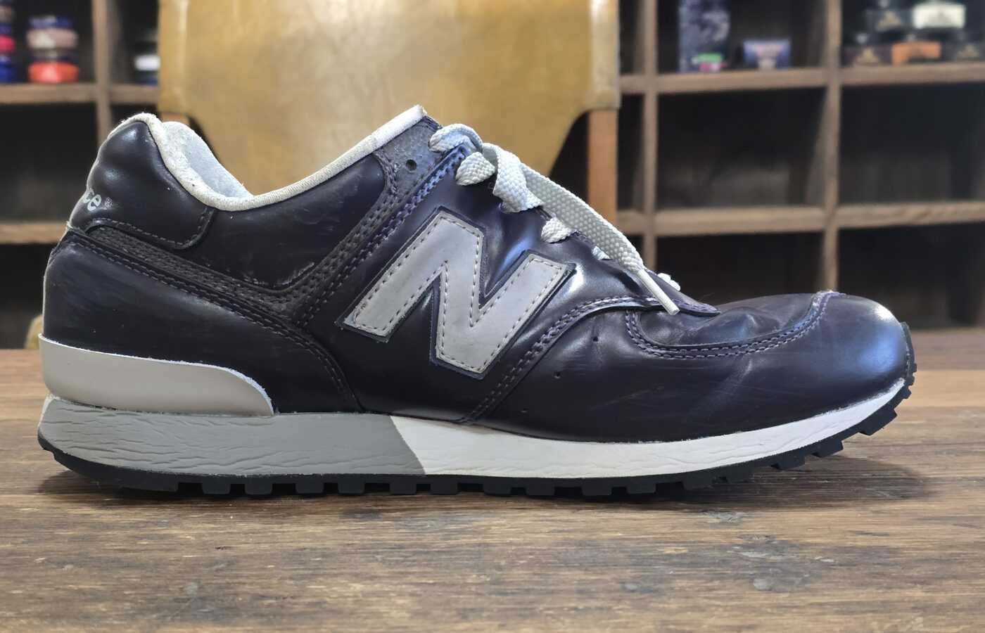 New Balance M576P