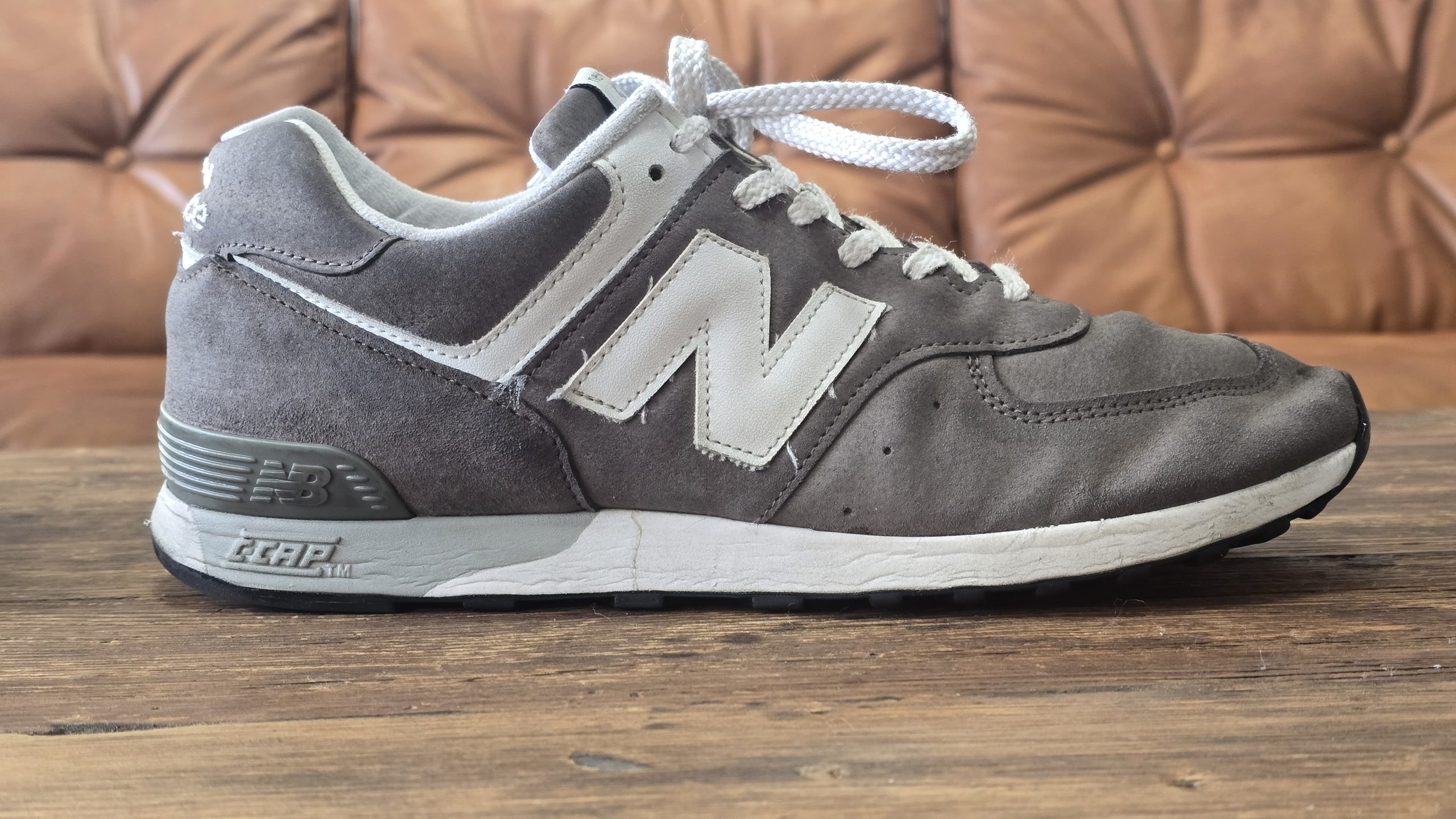 New Balance 576